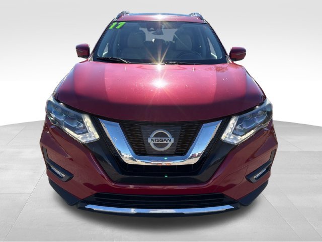 Used 2017 Nissan Rogue SL w/ SL Premium Package FWD image 2