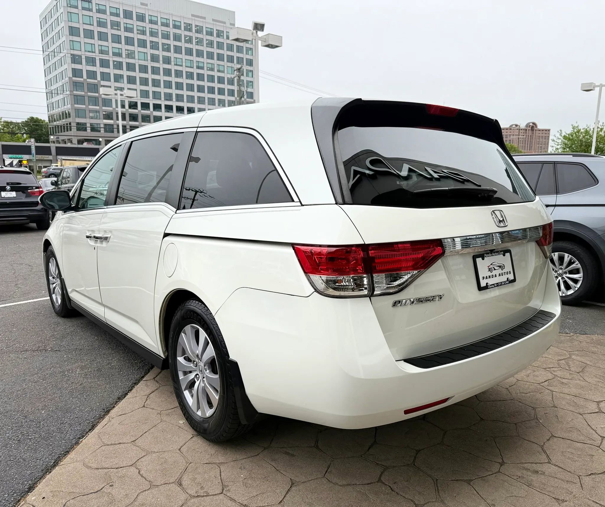 Used 2016 Honda Odyssey EX-L image 5