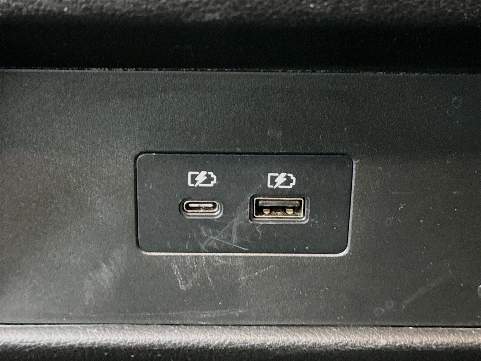 Used 2023 Nissan Rogue SV image 24