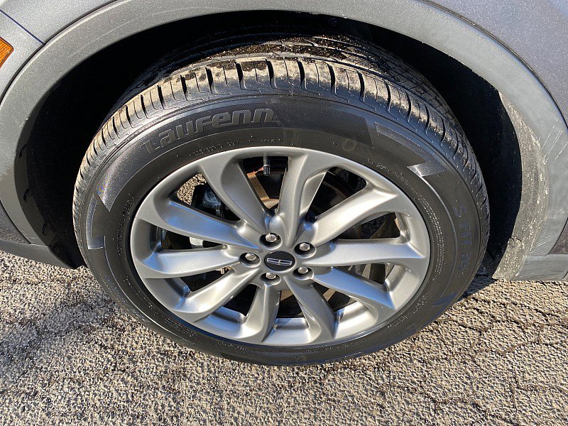 Used 2022 Lincoln Corsair AWD w/ Premium Package image 13