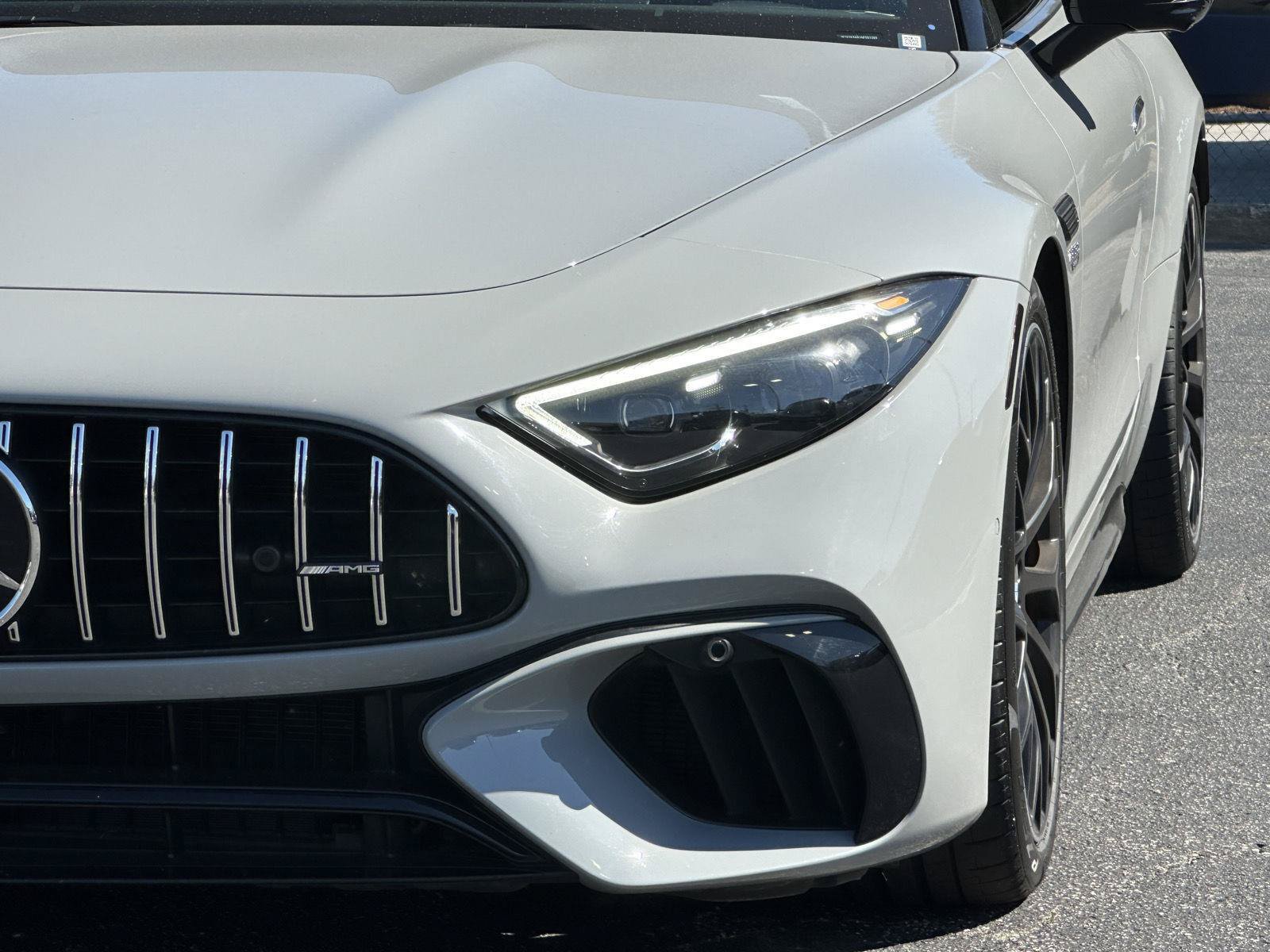 Used 2022 Mercedes-Benz SL 55 AMG 4MATIC image 51