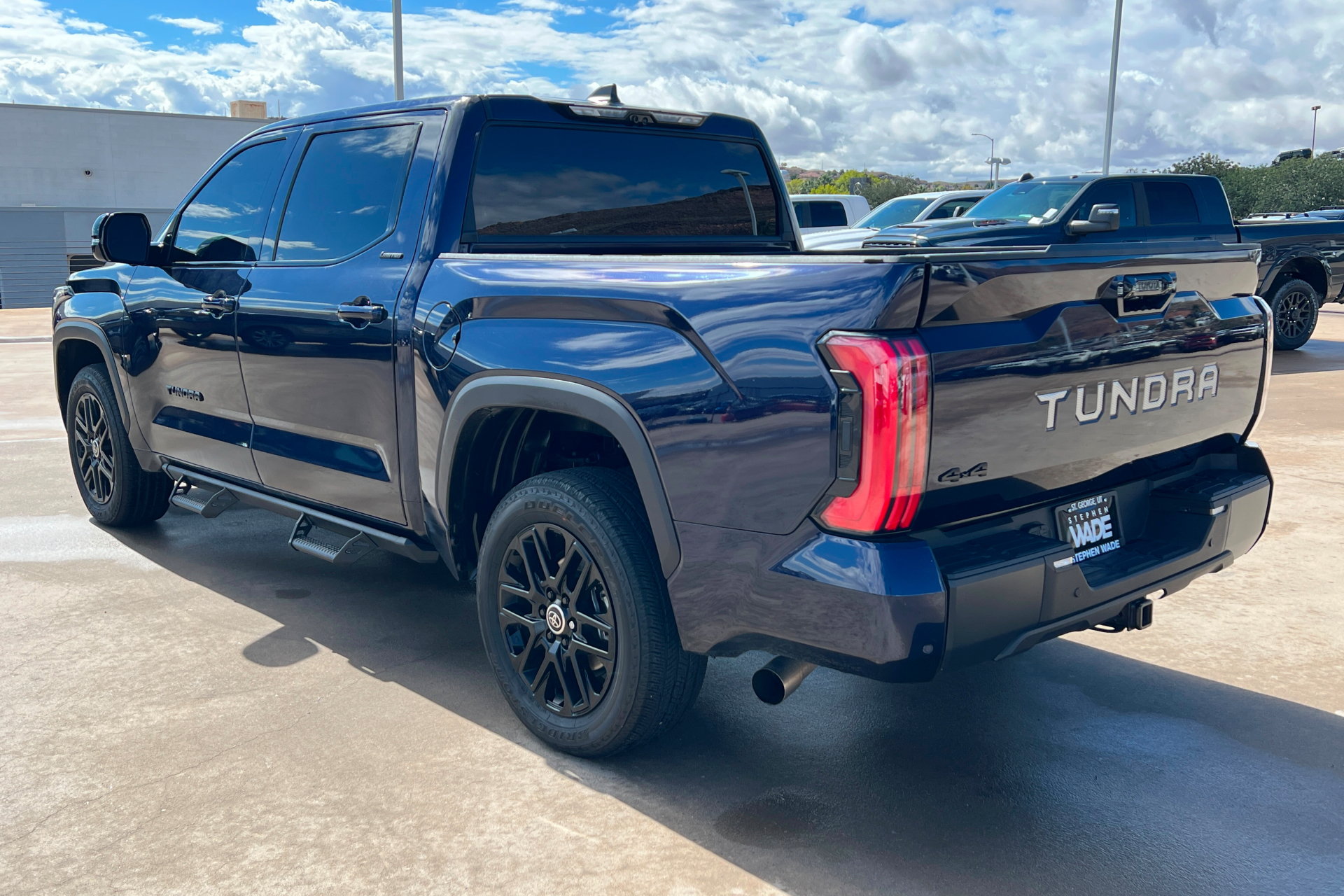 Used 2024 Toyota Tundra Limited AWD/4WD image 3