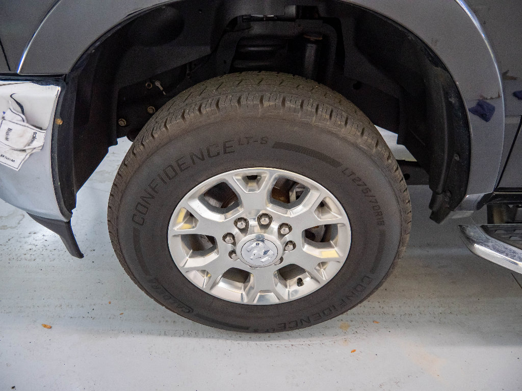 Used 2020 RAM 3500 Laramie image 8