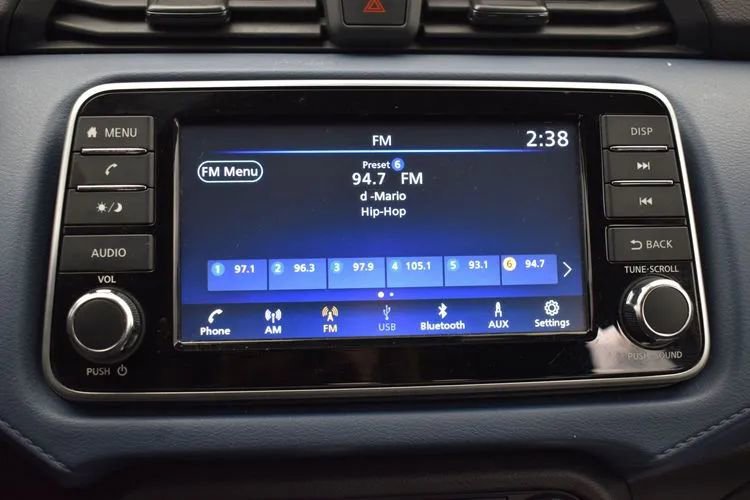 Used 2025 Nissan Versa SV FWD image 29