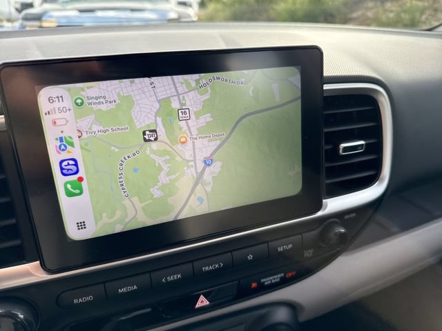 Used 2025 Hyundai Venue SEL FWD image 8