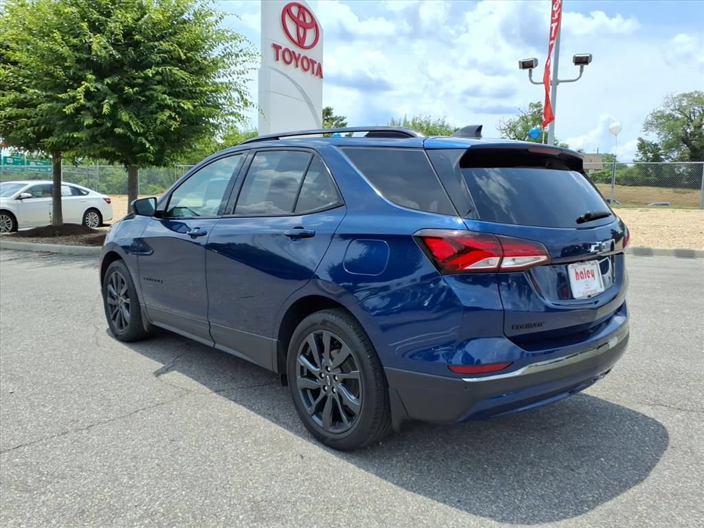 Used 2022 Chevrolet Equinox RS w/ LPO, Floor Liner Package FWD image 7