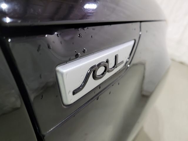 Used 2015 Kia Soul Base image 40