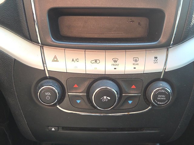 Used 2020 Dodge Journey SE FWD image 29