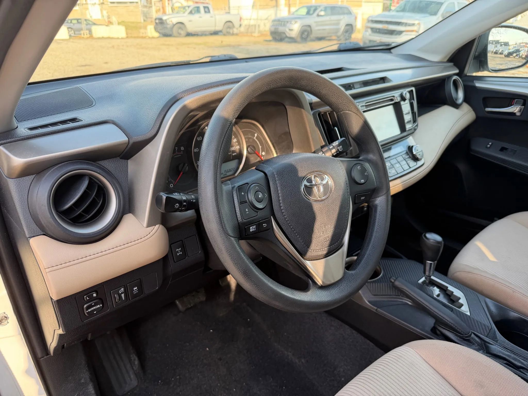 Used 2015 Toyota RAV4 XLE image 36