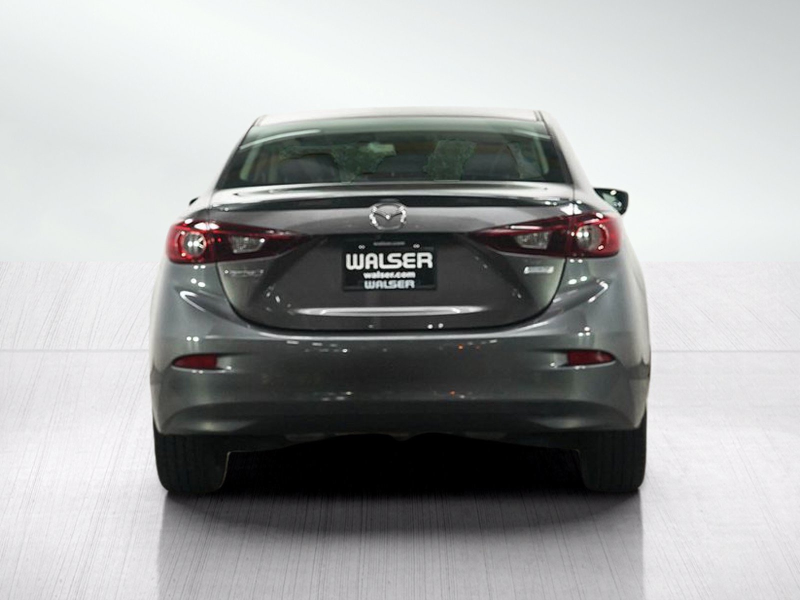 Used 2018 MAZDA MAZDA3 Touring FWD image 4