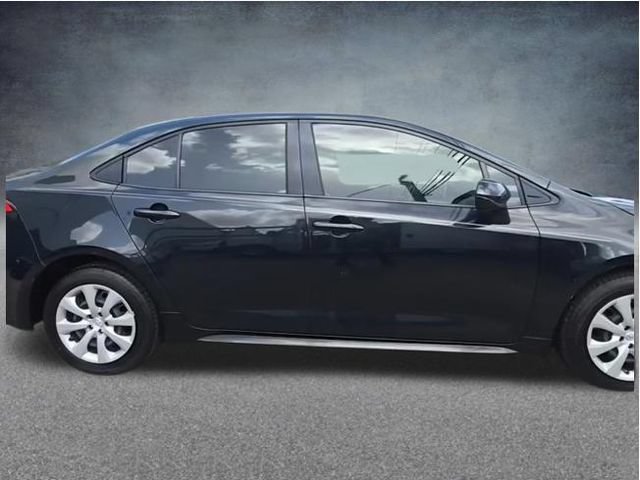 Used 2021 Toyota Corolla LE FWD image 5