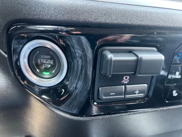 Certified 2024 Chevrolet Silverado 1500 LTZ image 26