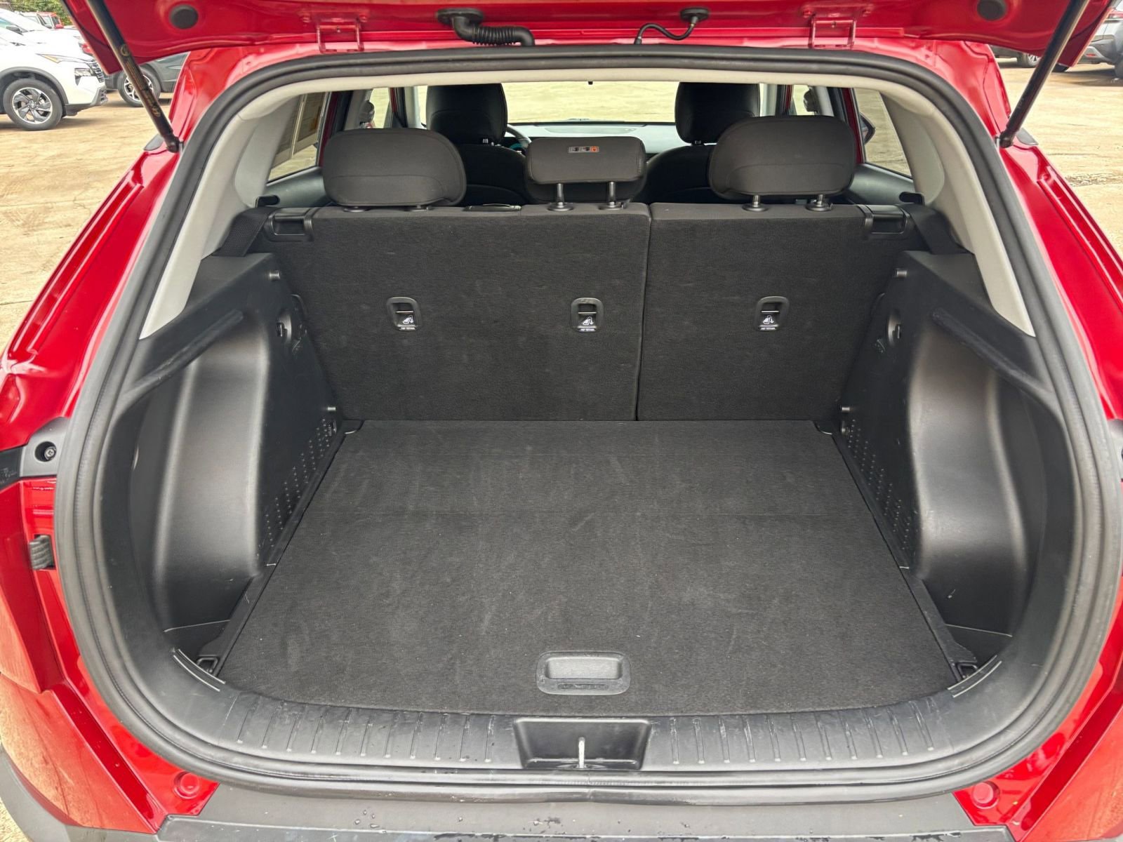 Used 2025 Hyundai Kona SEL image 32