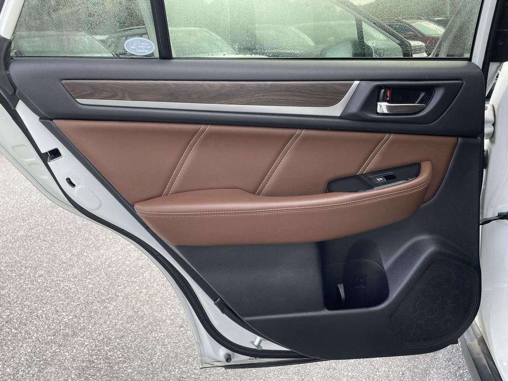Used 2019 Subaru Outback 3.6R Touring w/ Protection Package #1 AWD/4WD image 2