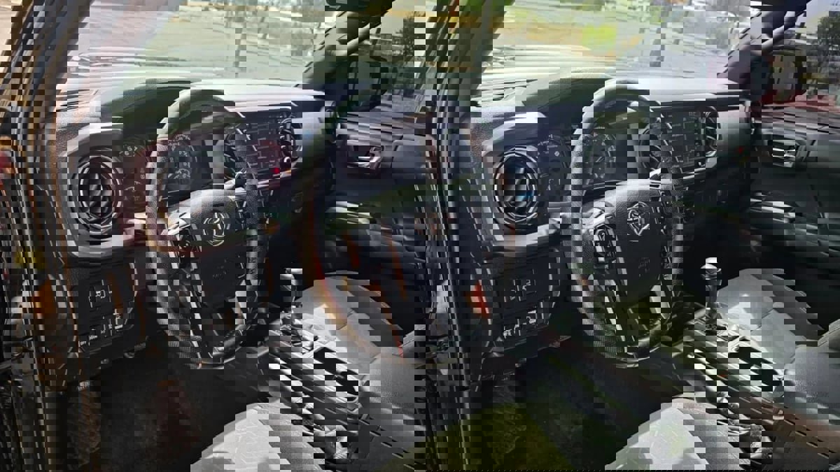 Used 2023 Toyota Tacoma TRD Sport image 35