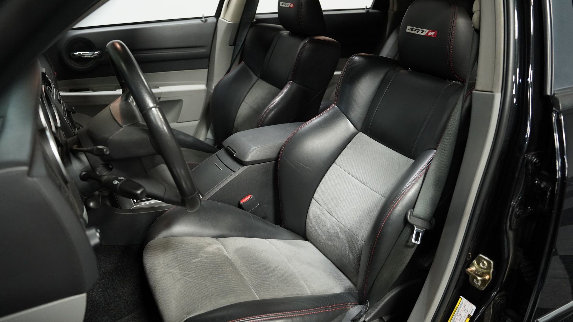 Used 2006 Dodge Magnum SRT8 w/ SRT Option Group III image 33