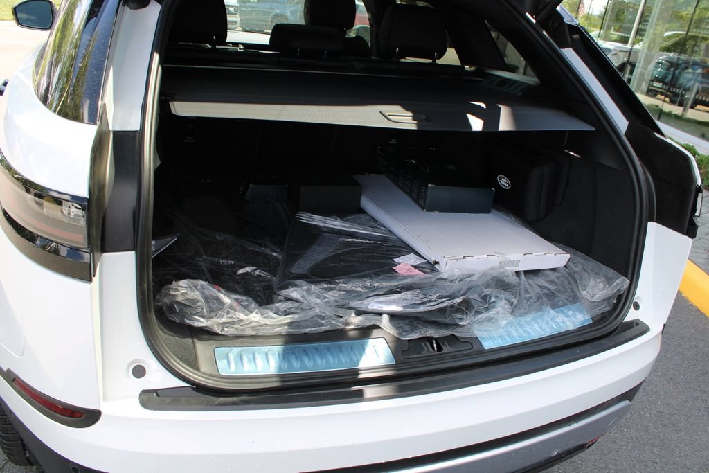 Used 2026 Land Rover Range Rover Velar S AWD/4WD image 15