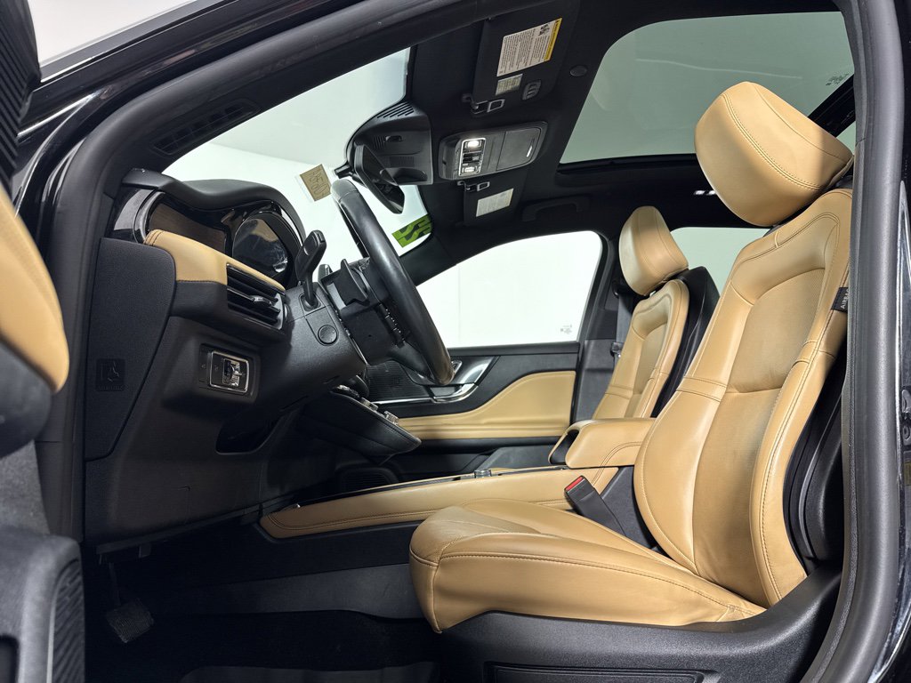 Used 2022 Lincoln Corsair Reserve w/ Equipment Group 201A image 5