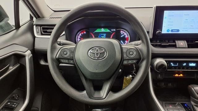 Used 2025 Toyota RAV4 LE image 21