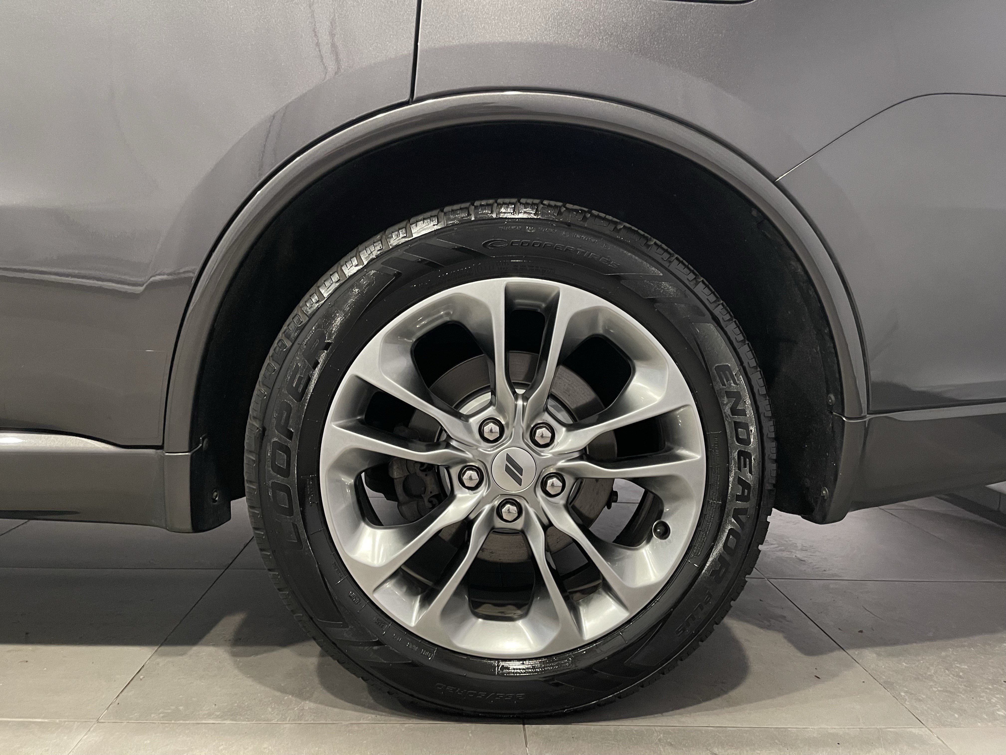 Used 2019 Dodge Durango R/T w/ Technology Group AWD/4WD image 8