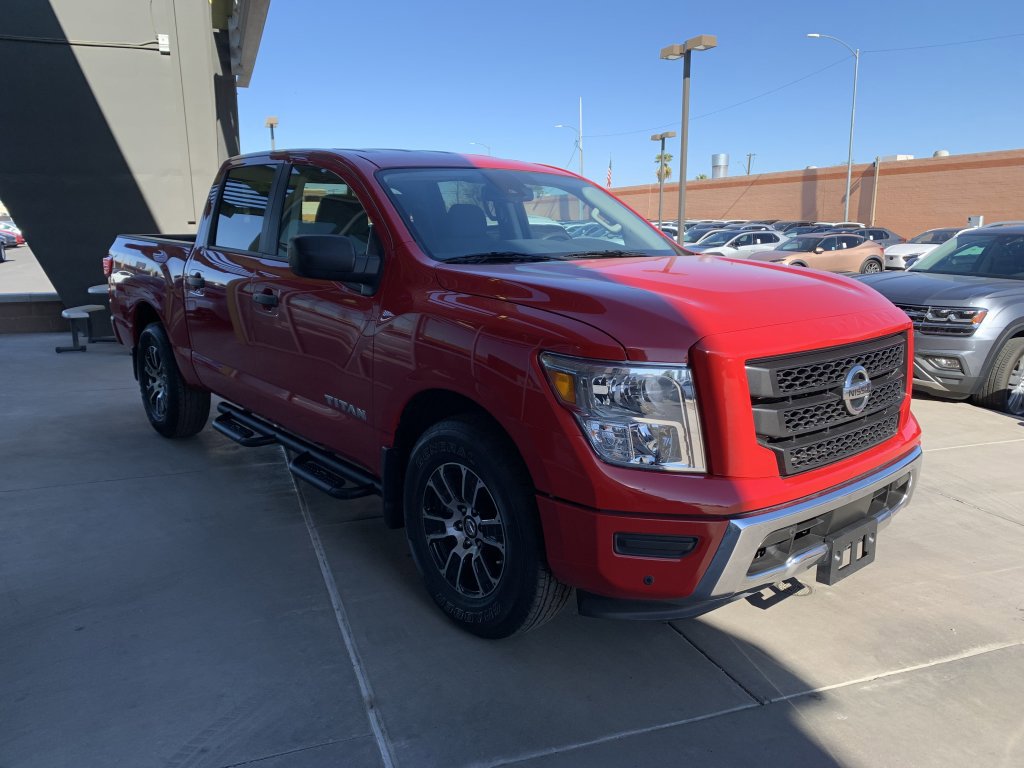Used 2022 Nissan Titan SV w/ SV Convenience Package RWD image 10