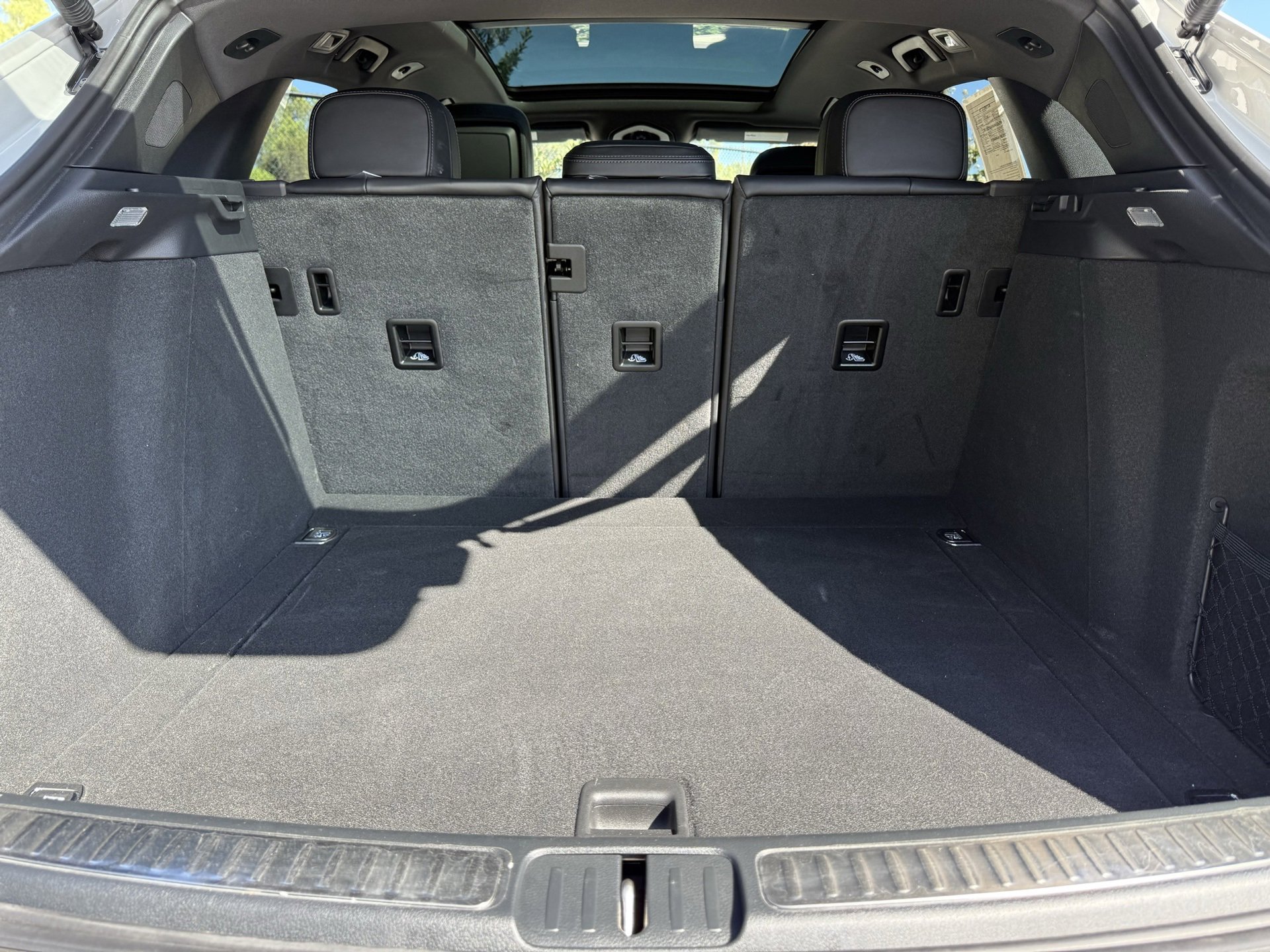 Used 2025 Porsche Macan image 34