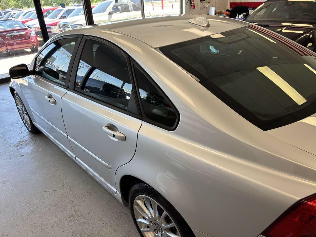 Used 2010 Volvo S40 2.4i FWD image 12
