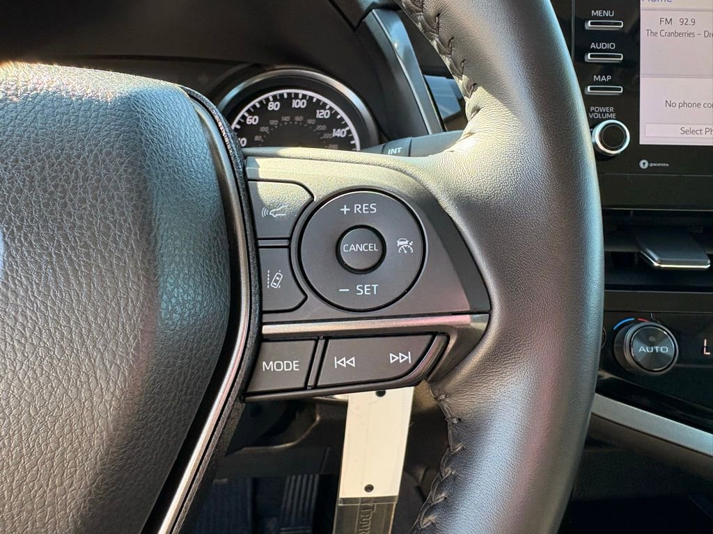 Used 2023 Toyota Camry SE image 26