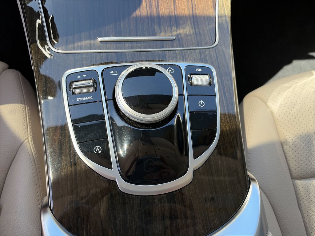 Used 2021 Mercedes-Benz C 300 Sedan image 25