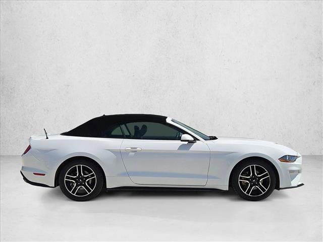 Used 2018 Ford Mustang Premium RWD image 4