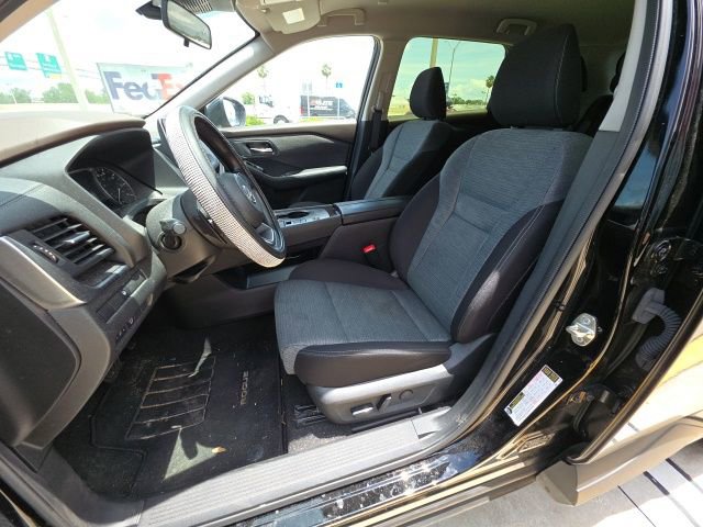 Used 2023 Nissan Rogue SV FWD image 13