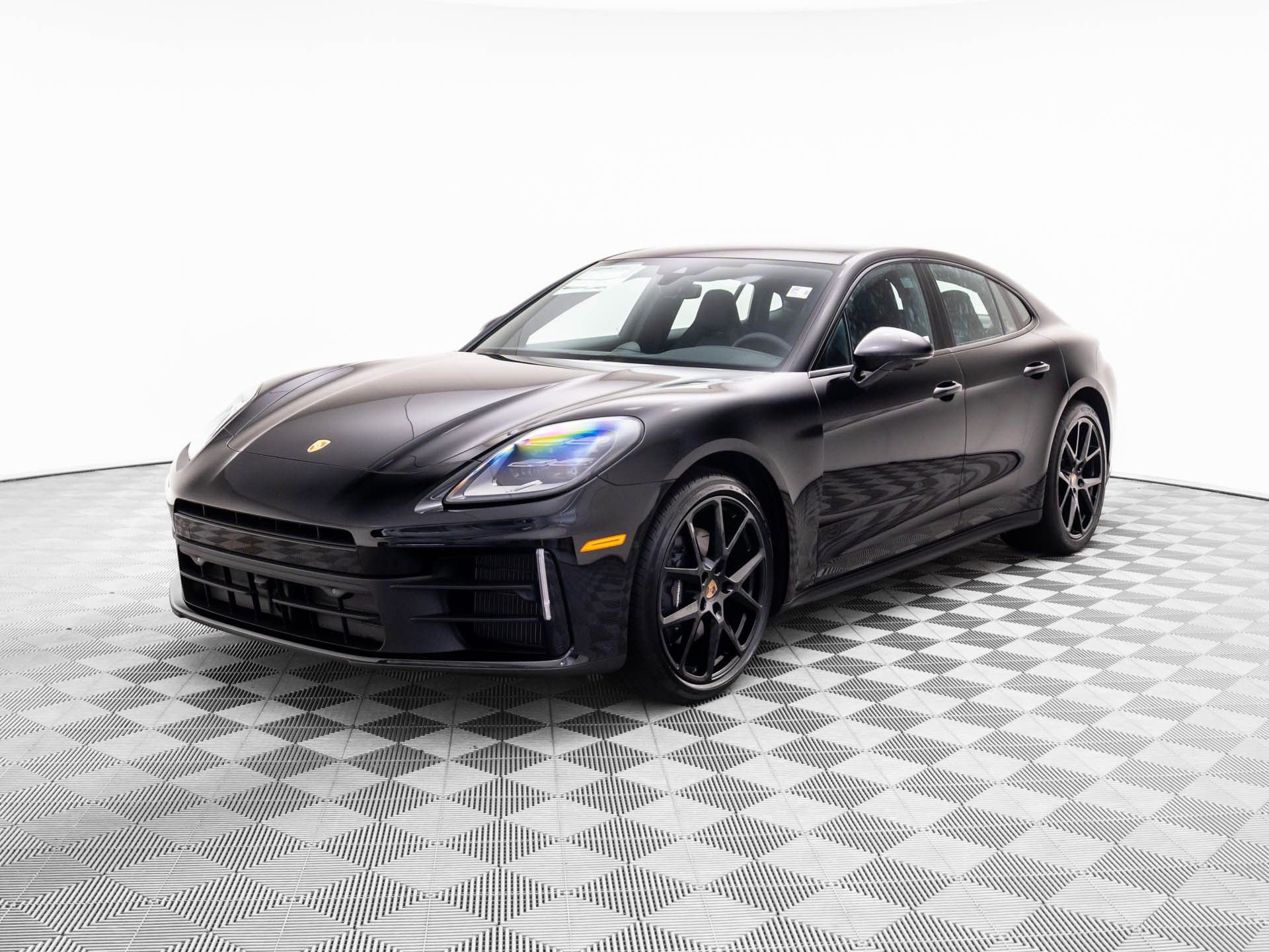 New 2026 Porsche Panamera 4 image 1