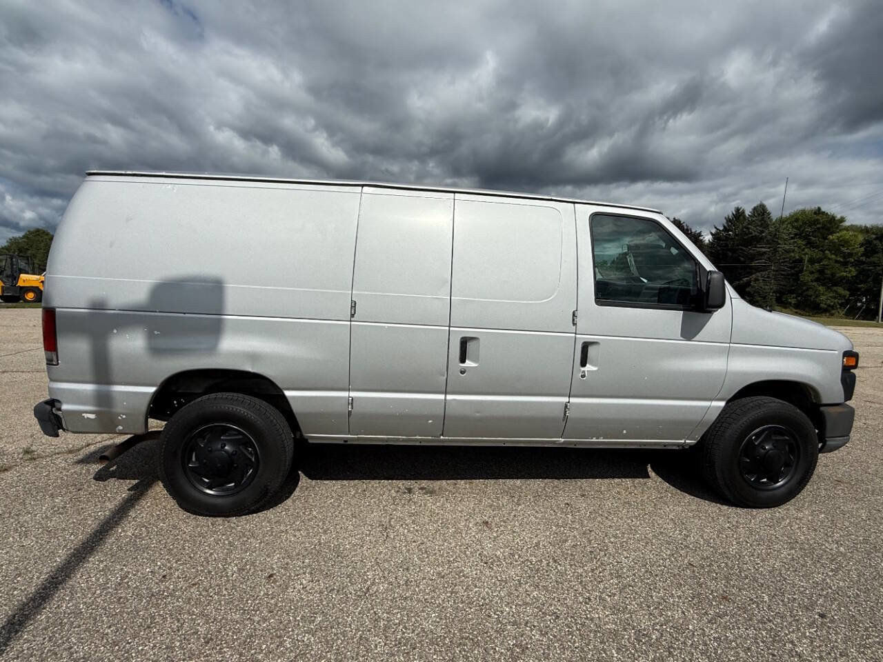 Used 2011 Ford E-250 and Econoline 250 w/ PWR Group image 6