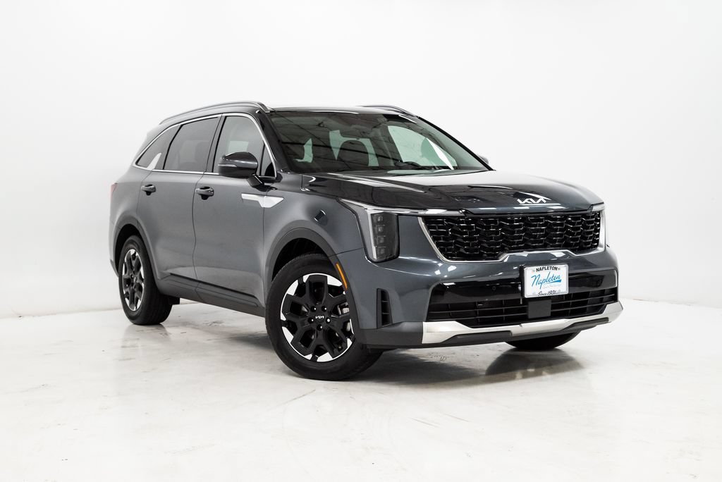 Used 2024 Kia Sorento S w/ Panoramic Sunroof Package FWD image 6