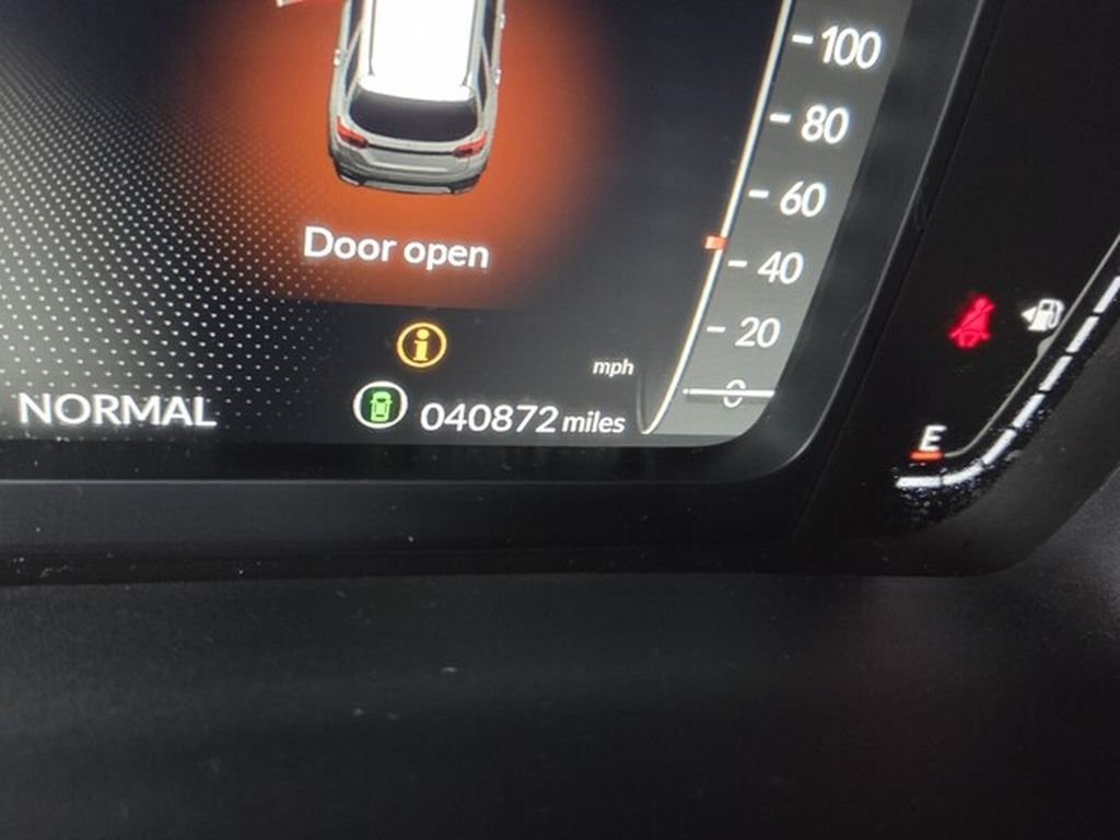Used 2025 Honda Pilot Elite image 31