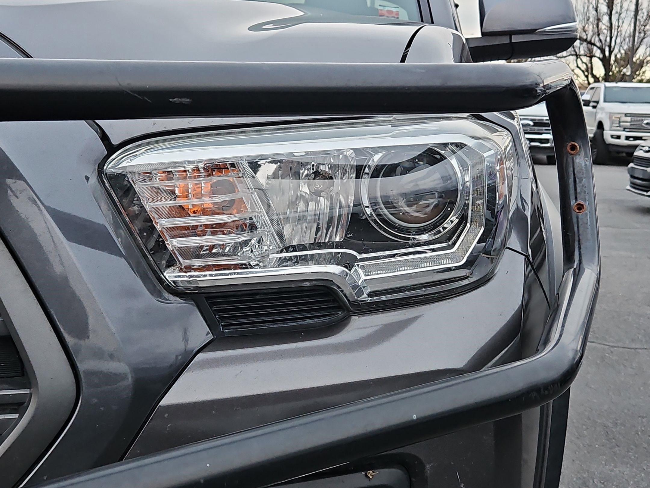 Used 2020 Toyota Tacoma TRD Off-Road w/ Technology Package image 12