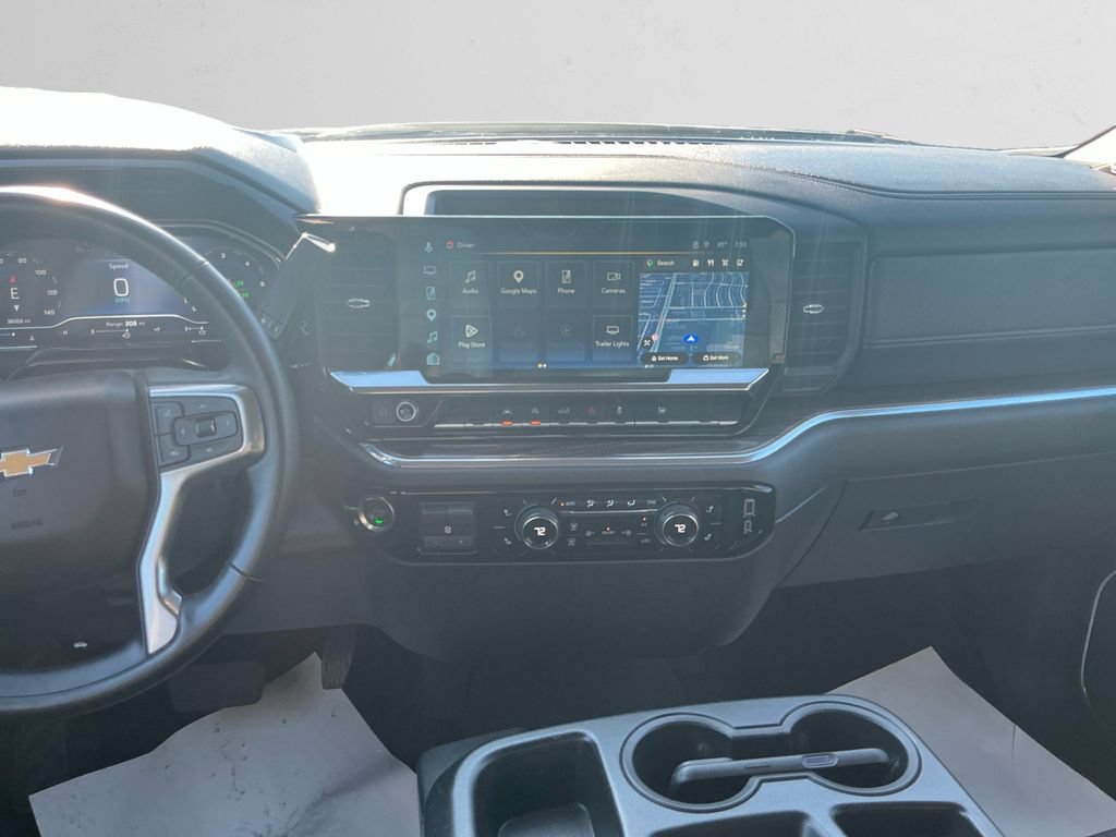 Used 2025 Chevrolet Silverado 1500 LT AWD/4WD image 11