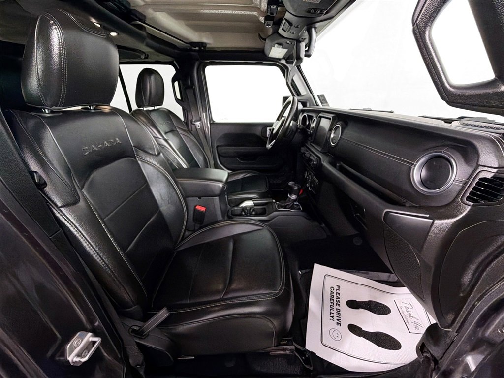 Used 2022 Jeep Wrangler Unlimited Sahara w/ Cold Weather Group image 28