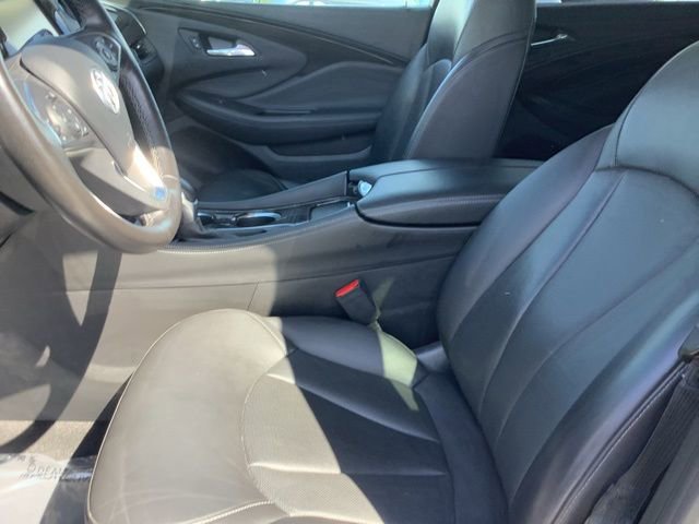 Used 2019 Buick Envision Essence AWD/4WD image 20