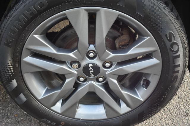 Used 2023 Kia Seltos LX AWD/4WD image 40