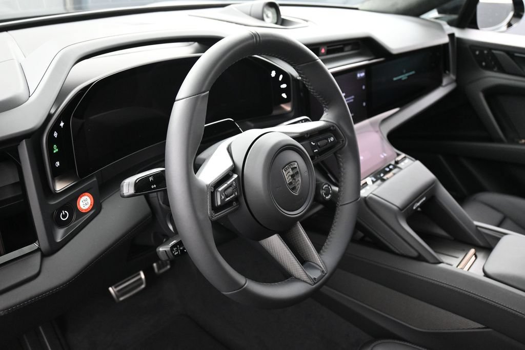 New 2026 Porsche Cayenne Turbo AWD/4WD image 17