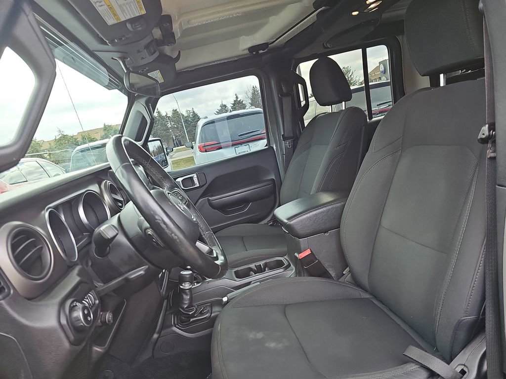 Used 2021 Jeep Gladiator Willys image 14