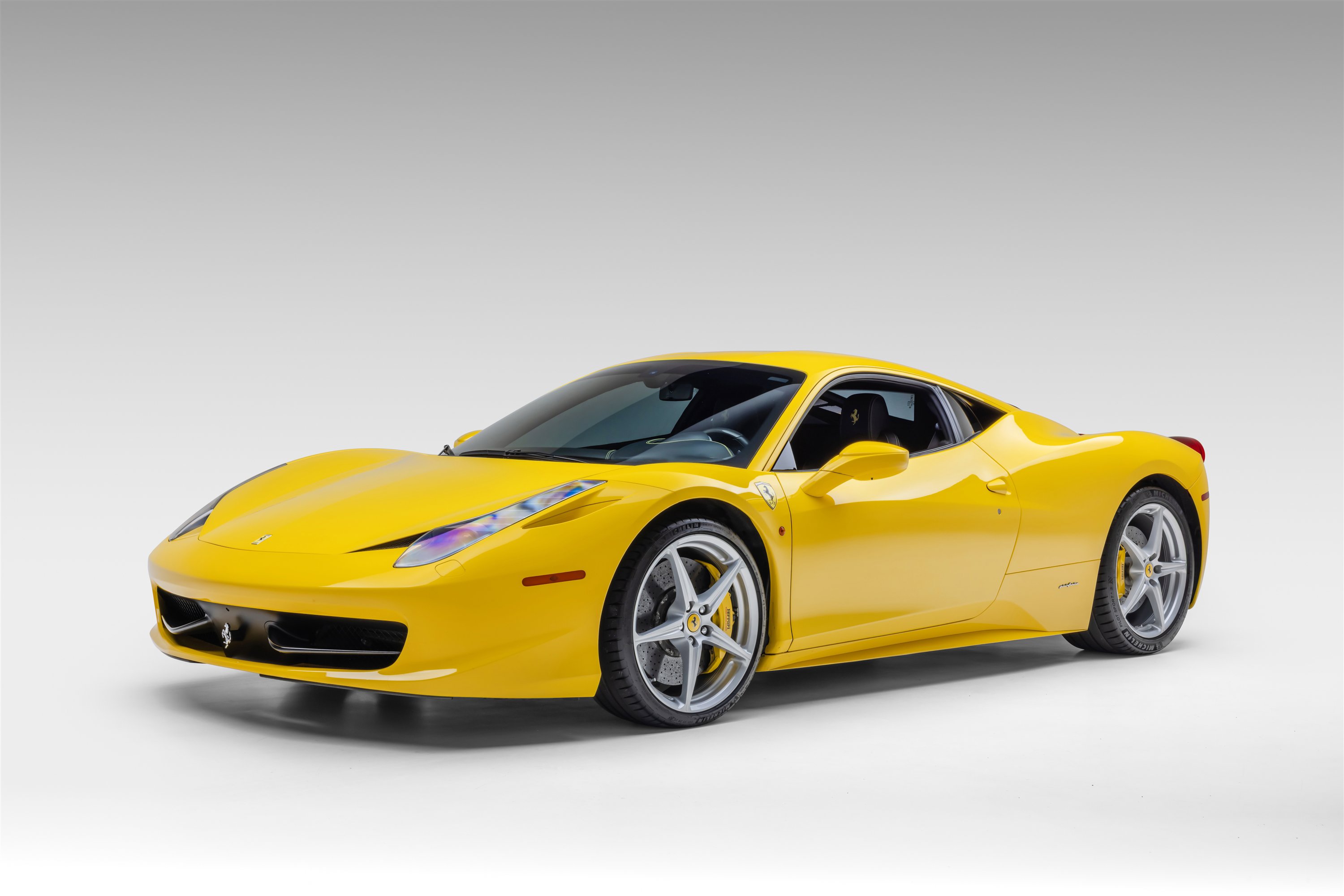 Used 2012 Ferrari 458 Italia Coupe image 4