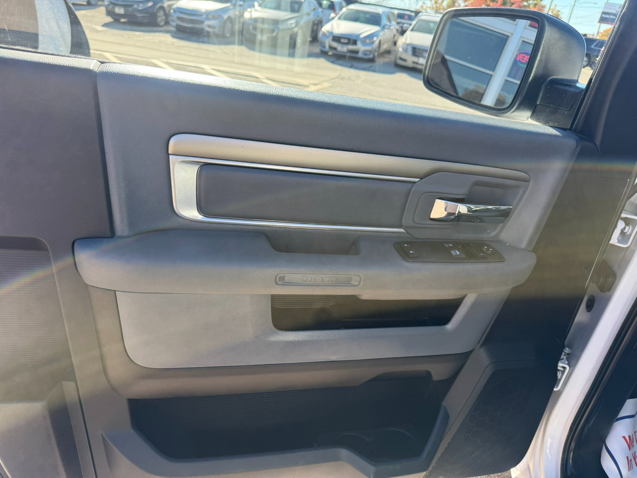 Used 2018 RAM 1500 Tradesman w/ Power & Remote Entry Group image 10