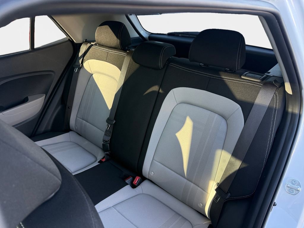 Used 2024 Hyundai Venue SEL FWD image 20