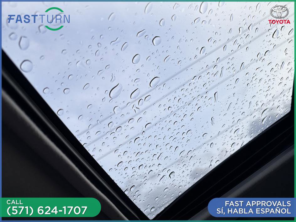 Used 2013 Toyota RAV4 XLE AWD/4WD image 38