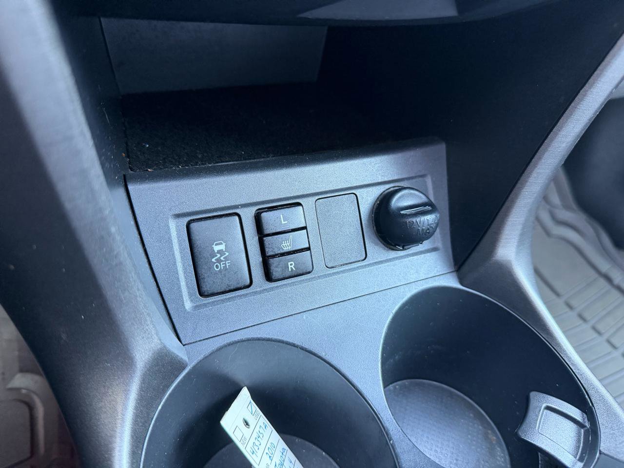 Used 2010 Toyota RAV4 Limited image 10