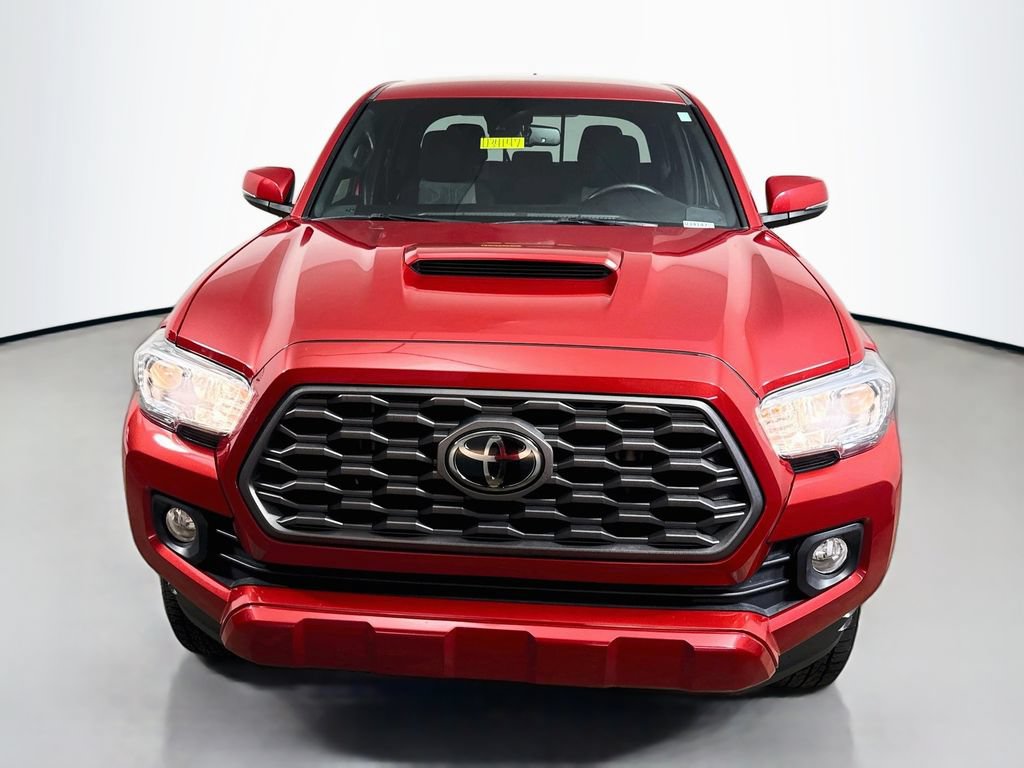Used 2022 Toyota Tacoma TRD Sport w/ Technology Package AWD/4WD image 2