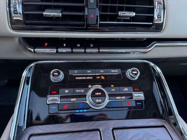 Used 2022 Lincoln Navigator L Reserve AWD/4WD image 31