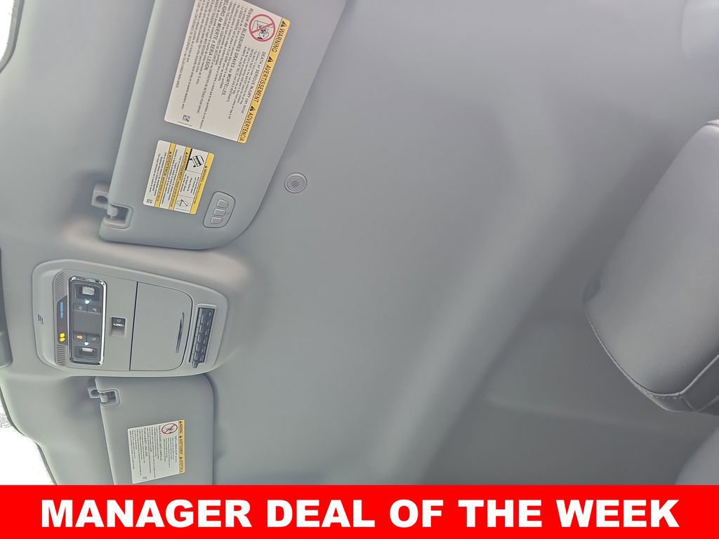 New 2026 Ford F250 Lariat w/ Black Appearance Package image 29